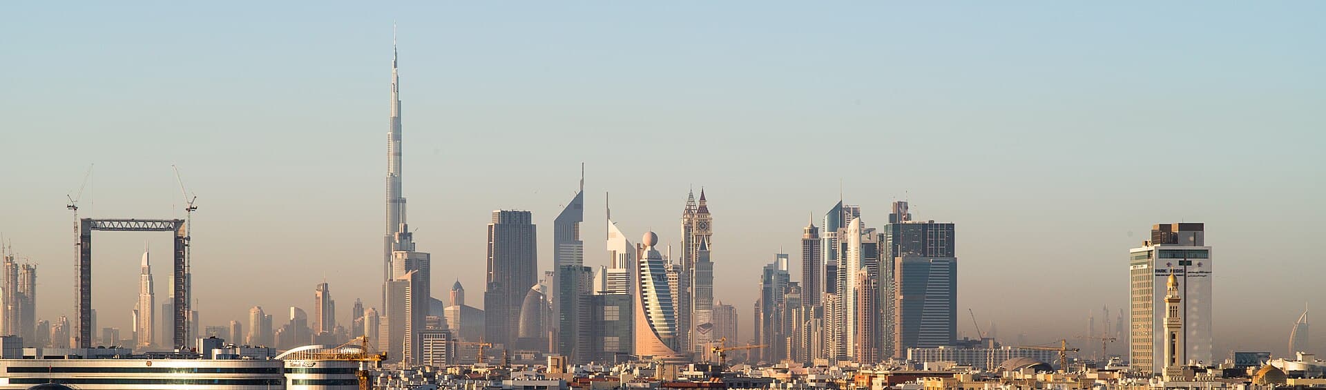 Panoramic view of the Dubai skyline